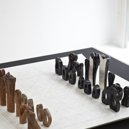 'Billingsgate Chess Set', J. Lohmann & G. Grundmann, 2012. Photo by Petr Krejci